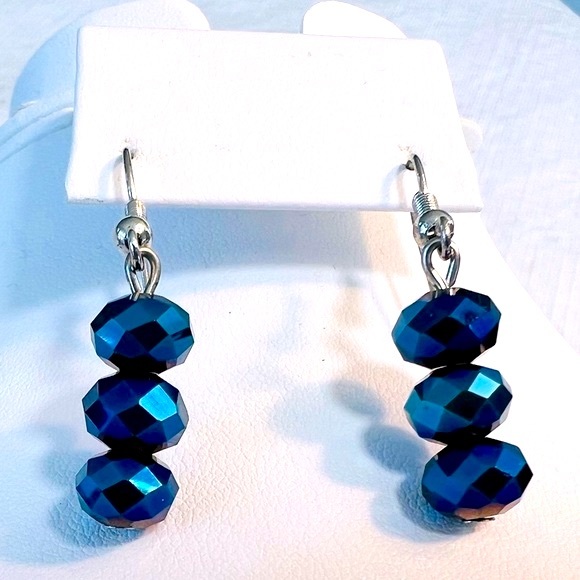 Vintage Blue Prism Beaded Adjustable Necklace & Matching Drop Earrings - Picture 3 of 10